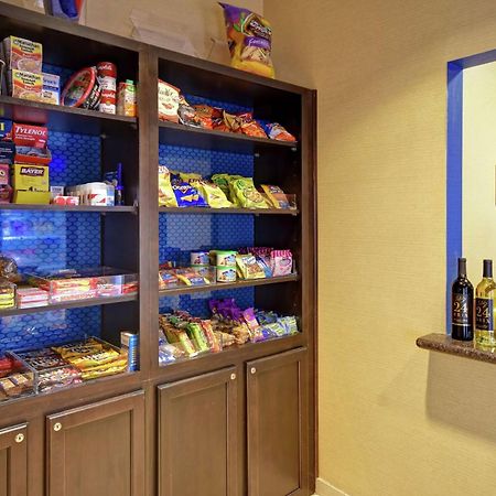 福尔瑟姆希尔顿恒庭旅馆&套房酒店 外观 照片